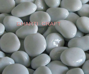 White pebbles of Marble polished finish